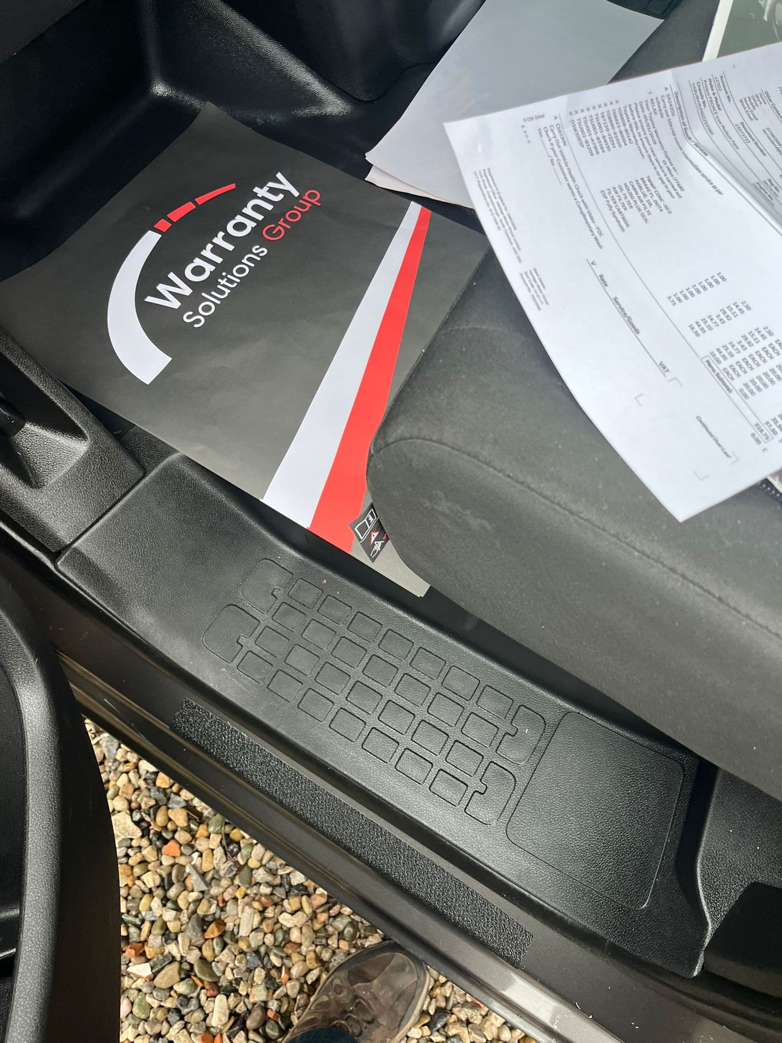 Vehicle image 11 of 21