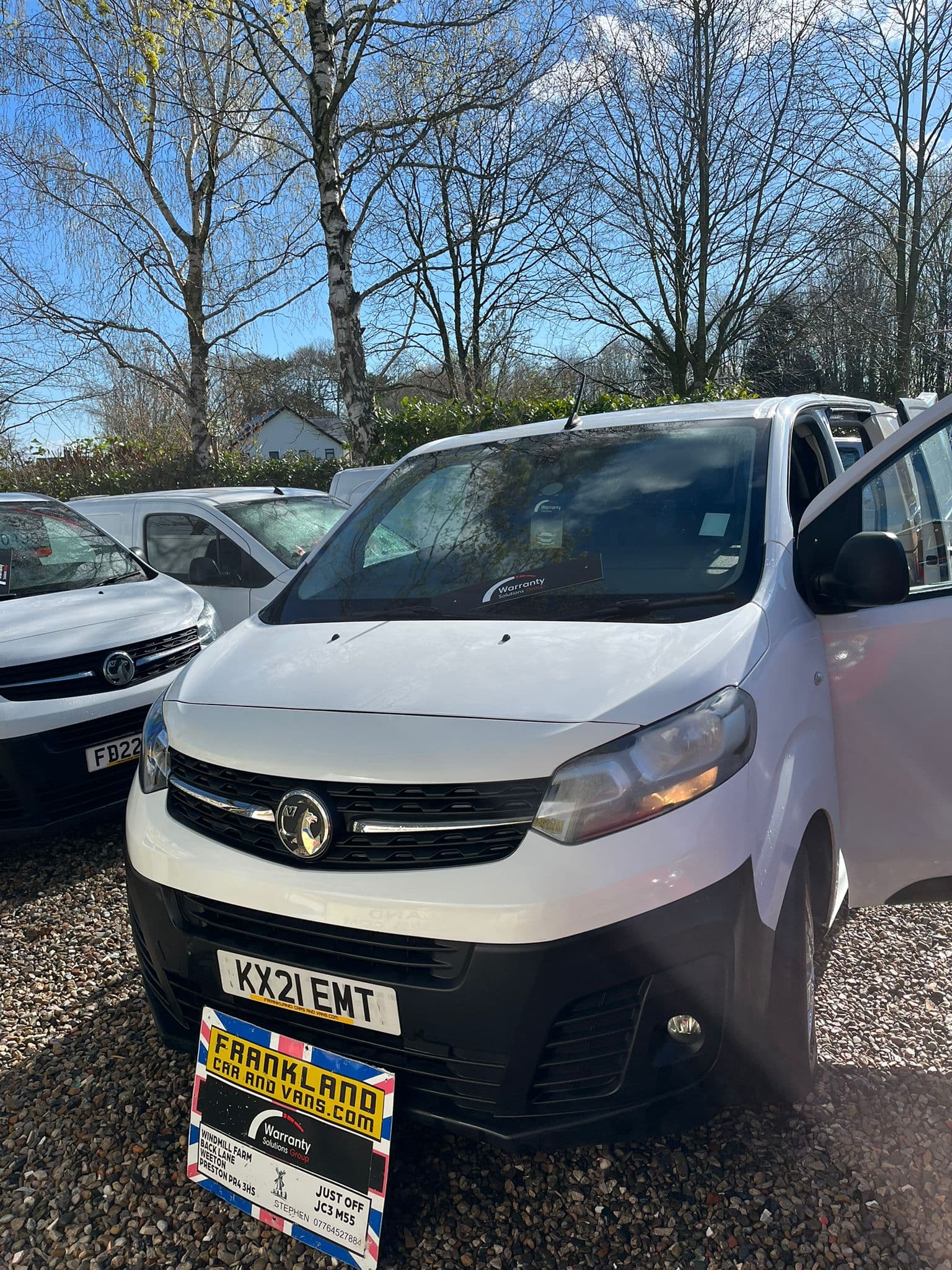 Vehicle image 6 of 32