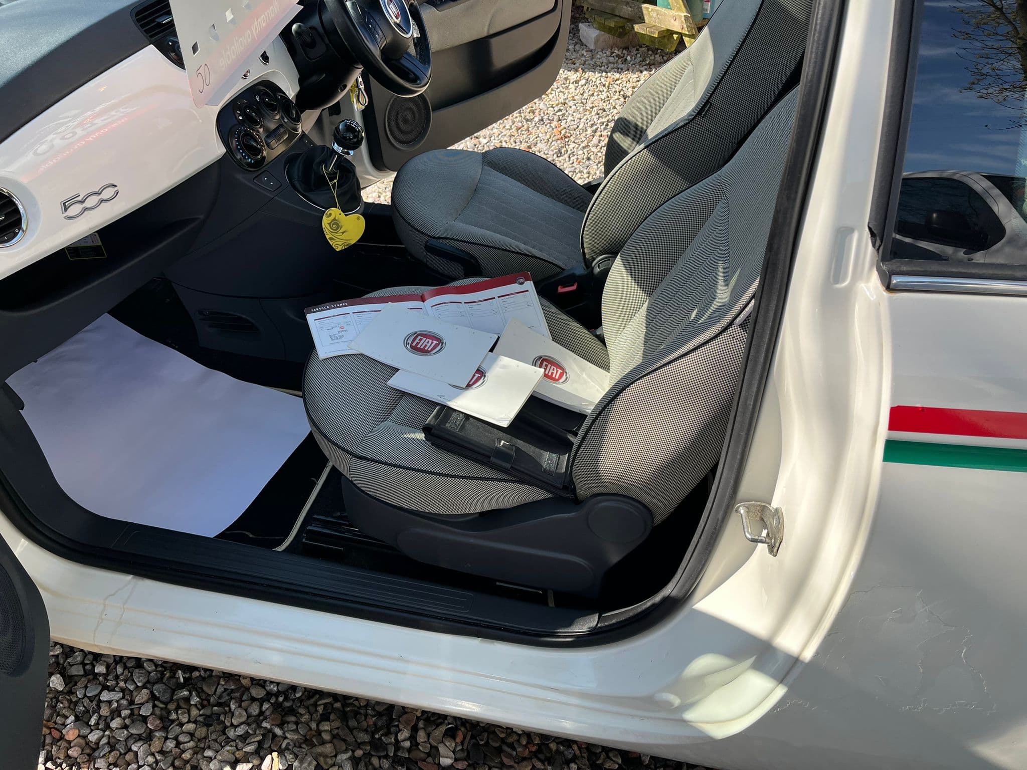 Vehicle image 8 of 11