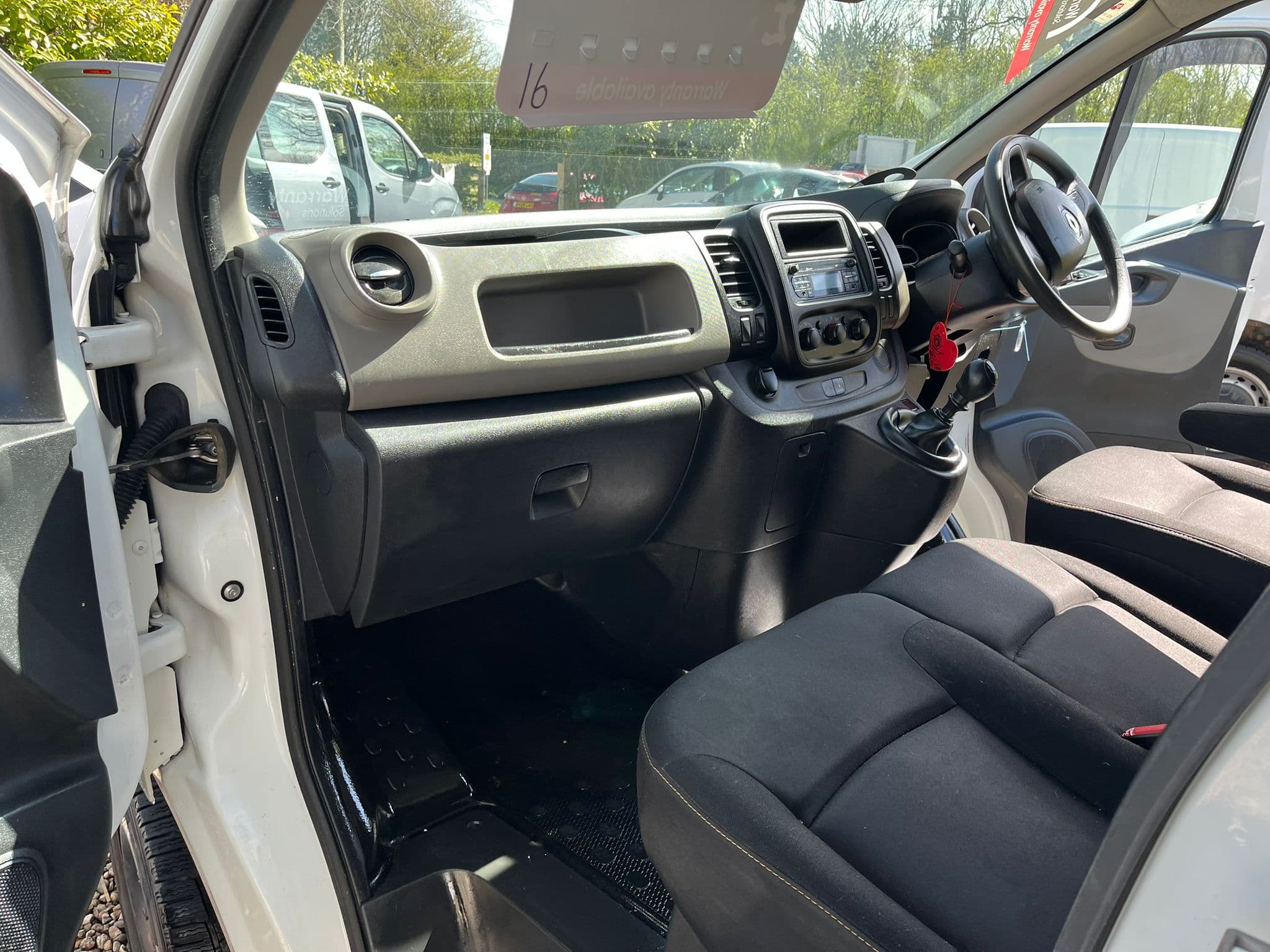 Vehicle image 4 of 9