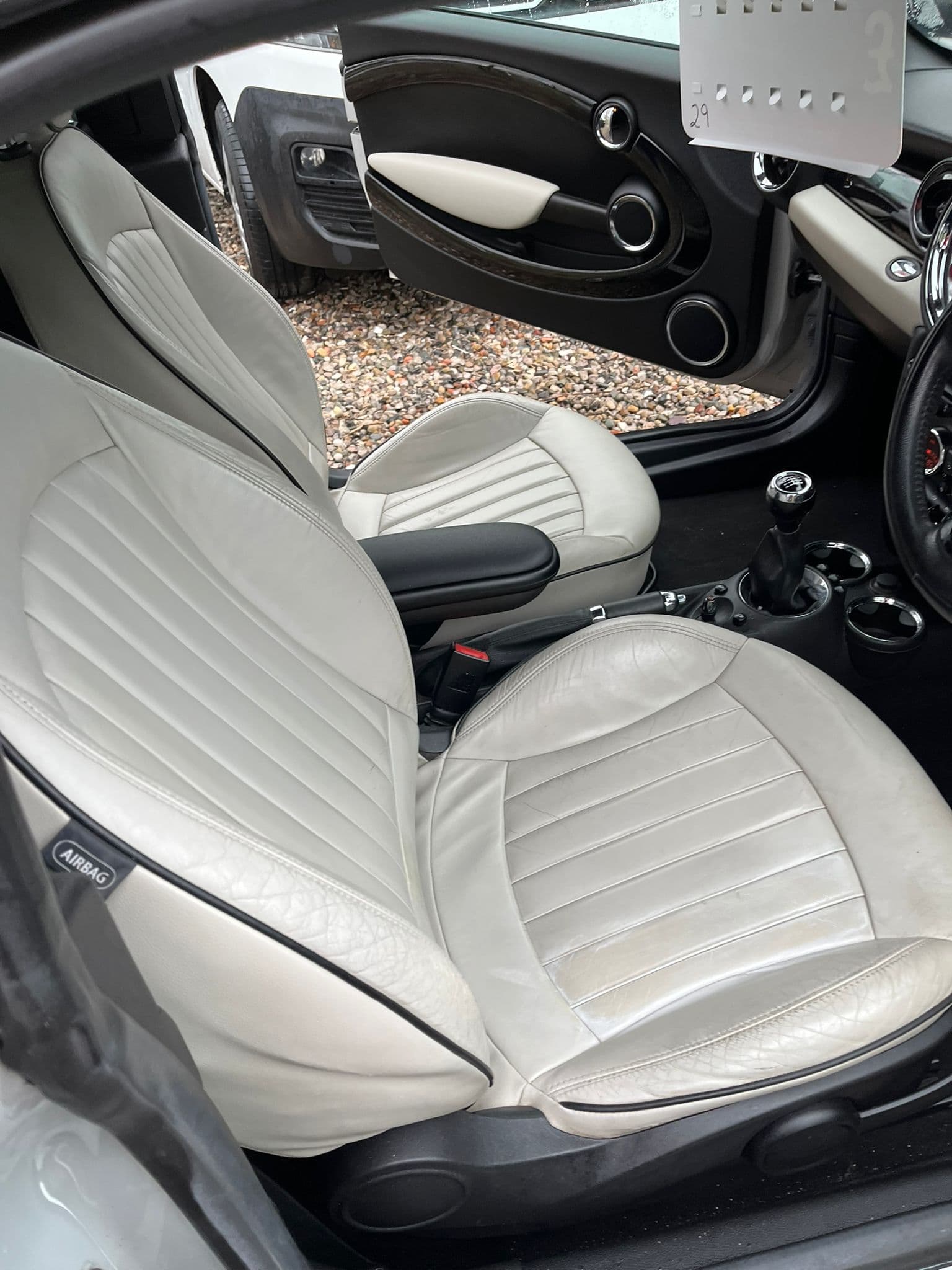 Vehicle image 6 of 16