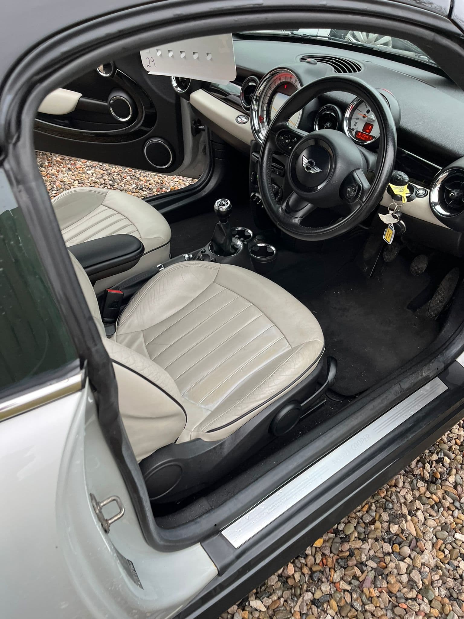 Vehicle image 8 of 16