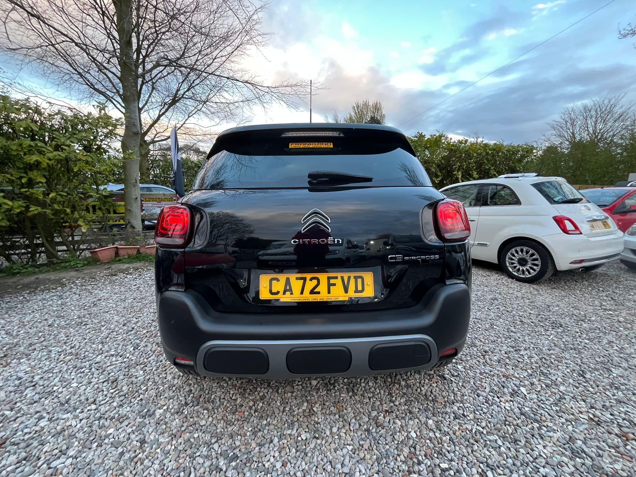 Vehicle image 7 of 19