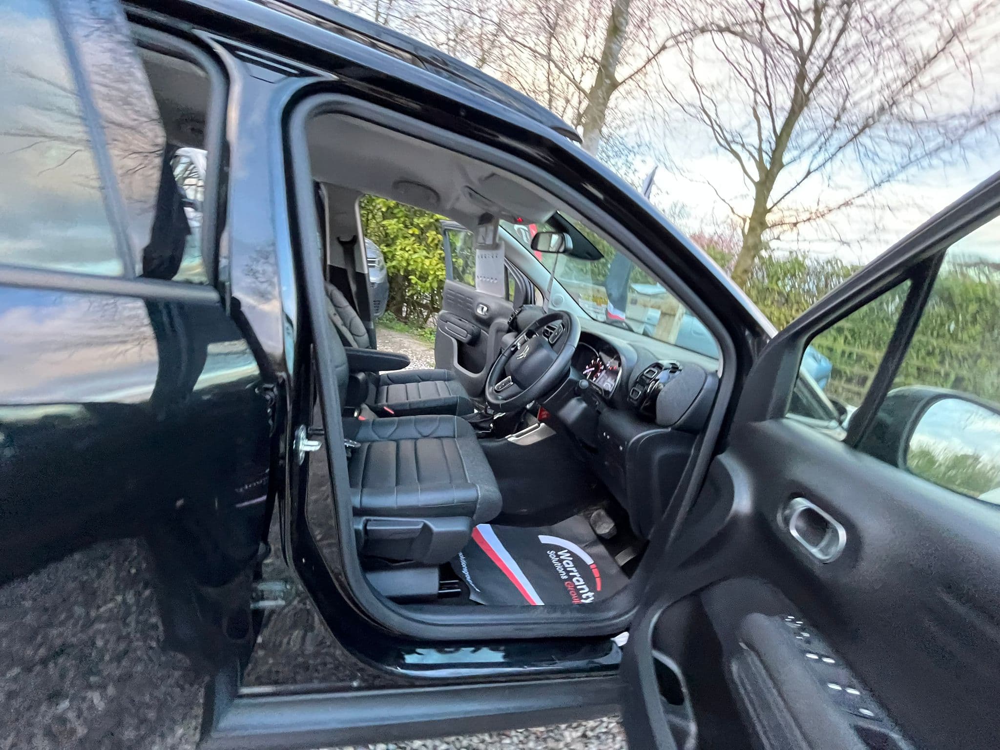 Vehicle image 19 of 19